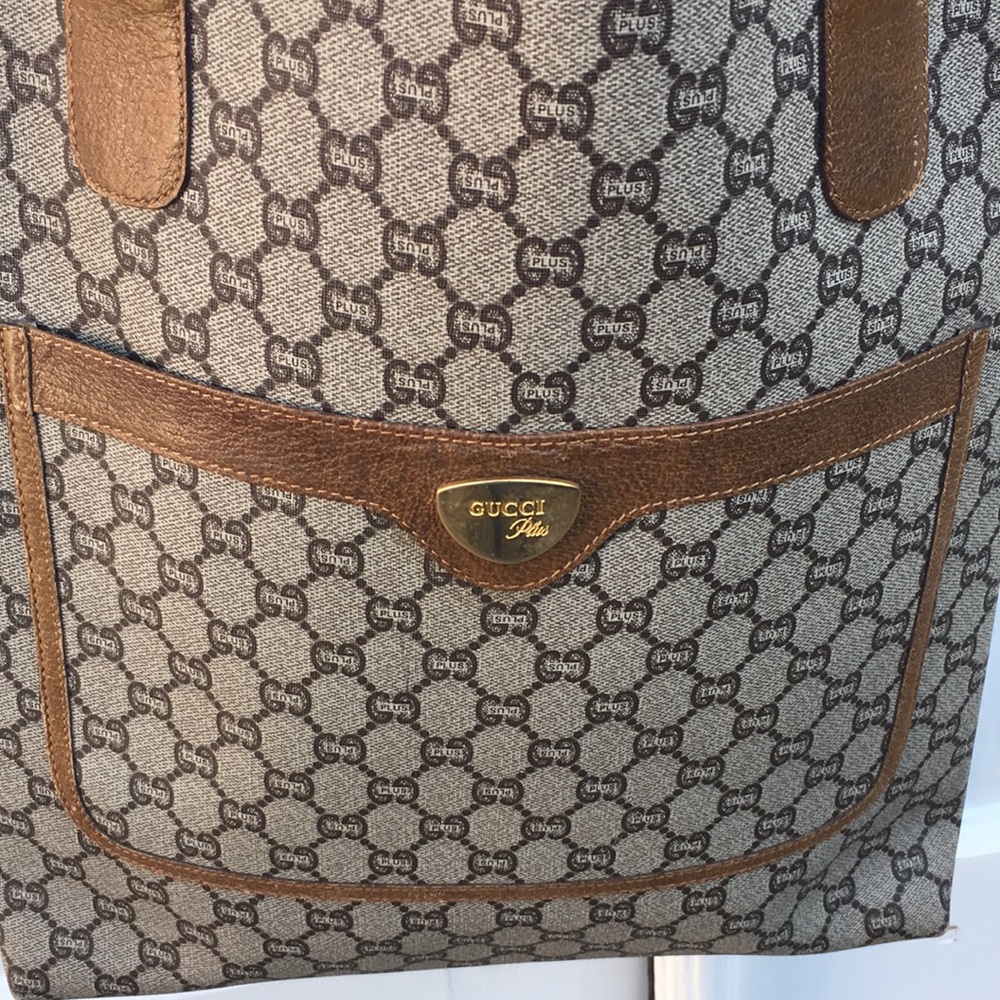 With flaws Gucci plus tote - Picture 3 of 15